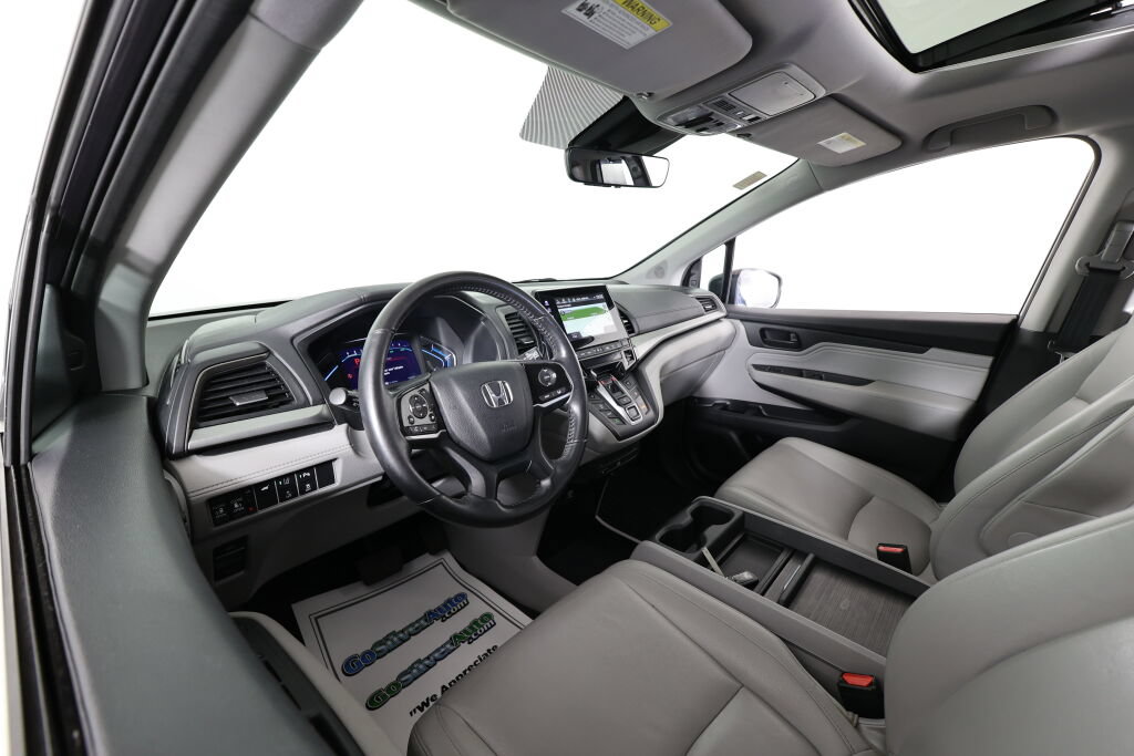 Used 2018 Honda Odyssey Touring image 11