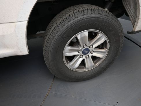 Used 2018 Ford F150 XLT image 19