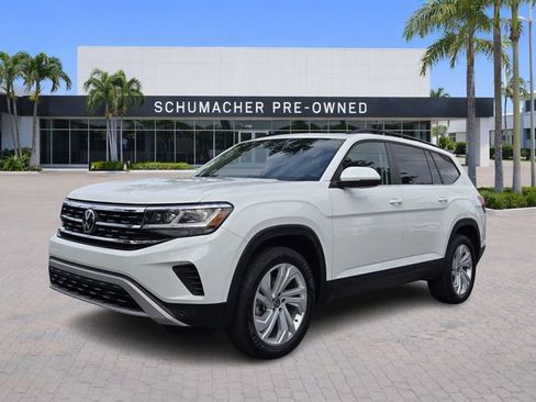 Used 2023 Volkswagen Atlas SE w/ Panoramic Sunroof Package FWD image 3