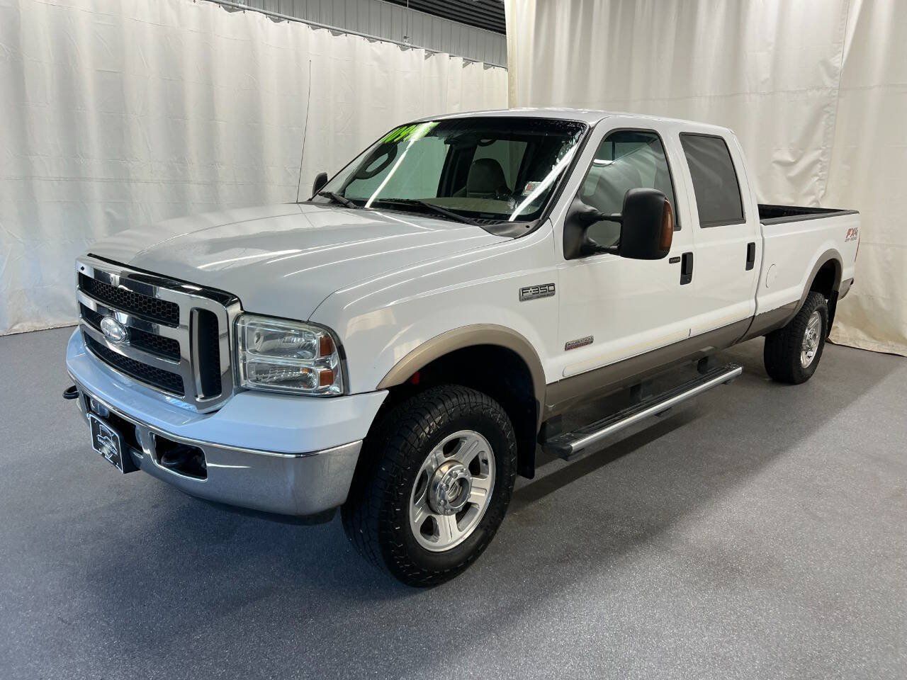 Used 2005 Ford F350 Lariat AWD/4WD image 1