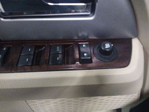 Used 2014 Ford Expedition EL XLT w/ Equipment Group 202A AWD/4WD image 22