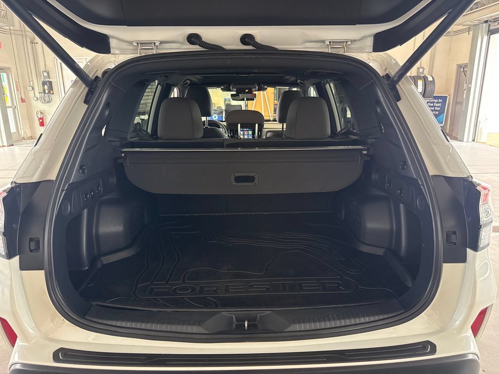 Certified 2026 Subaru Forester Premium AWD/4WD image 3
