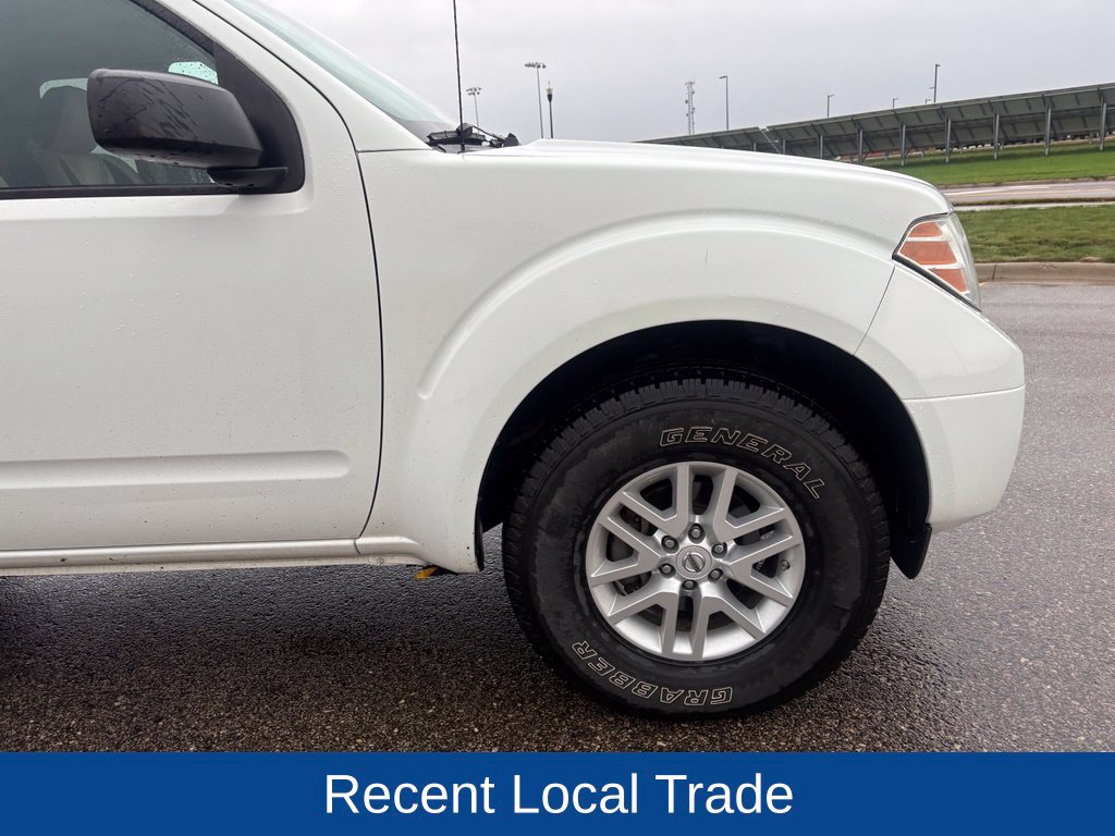 Used 2016 Nissan Frontier SV AWD/4WD image 13