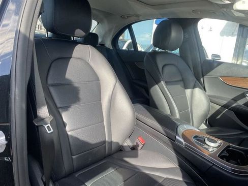 Used 2019 Mercedes-Benz C 300 4MATIC Sedan image 22