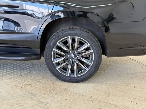 Used 2023 Cadillac Escalade Sport image 11