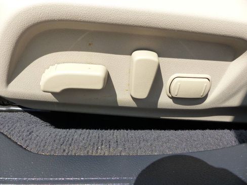 Used 2018 Subaru Outback 2.5i Premium AWD/4WD image 23