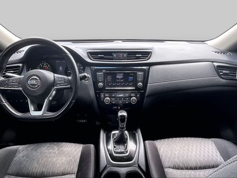 Used 2019 Nissan Rogue SV FWD image 15