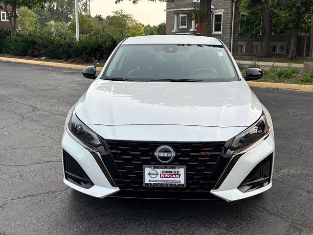 Certified 2023 Nissan Altima 2.5 SR FWD image 2