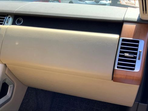 Used 2019 Land Rover Range Rover Supercharged image 17