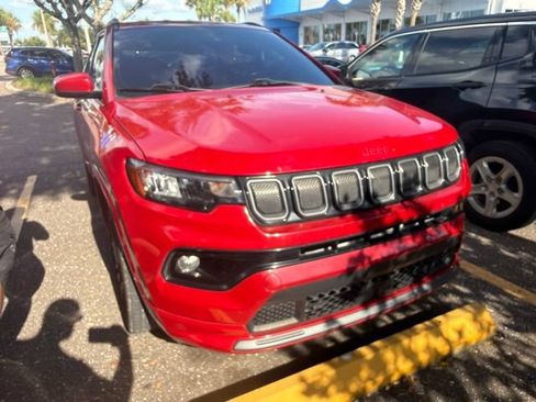 Used 2022 Jeep Compass Limited AWD/4WD image 2