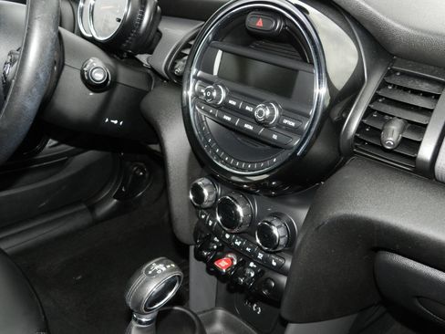 Used 2015 MINI Cooper 2-Door Hardtop w/ Cold Weather Package image 15