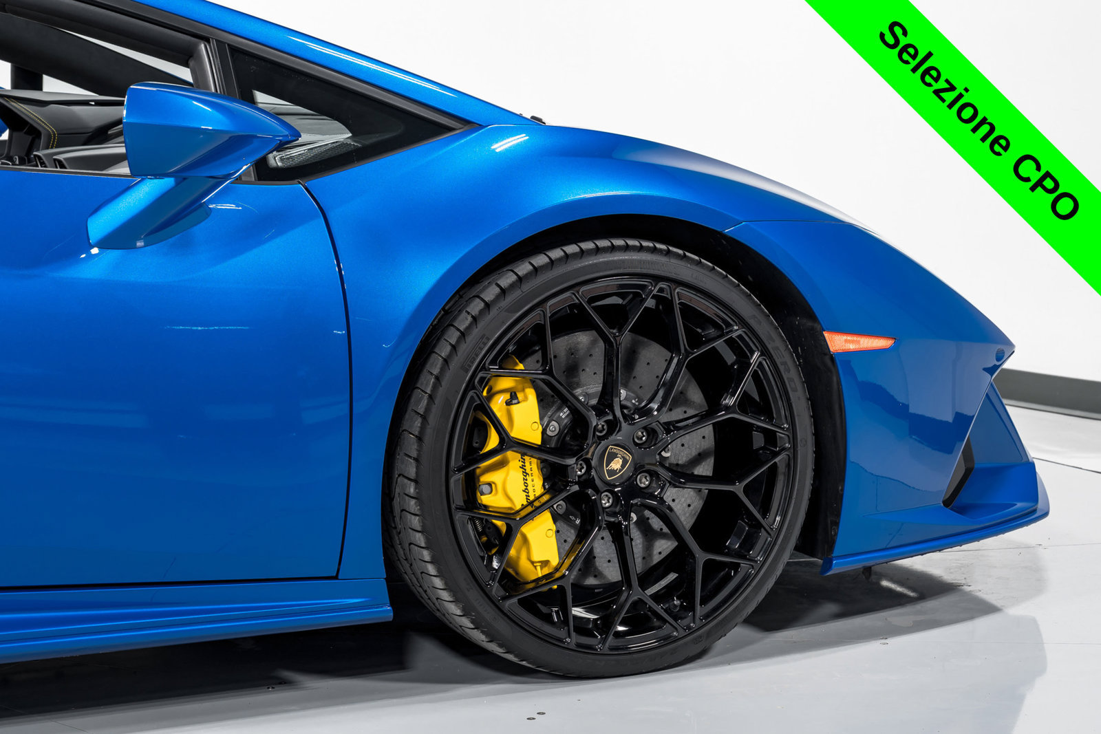 Used 2023 Lamborghini Huracan EVO AWD/4WD image 51