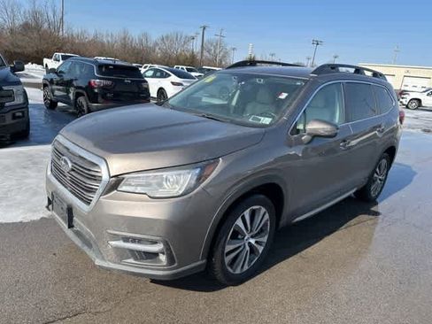 Used 2021 Subaru Ascent Limited image 2