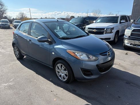 Used 2014 MAZDA MAZDA2 Sport image 4