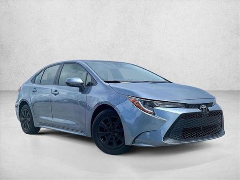 Used 2020 Toyota Corolla LE FWD image 12