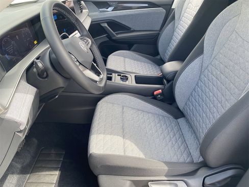 New 2025 Volkswagen Tiguan S image 15