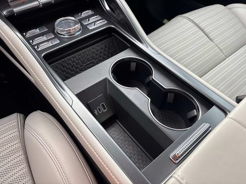 New 2026 Lincoln Nautilus Reserve AWD/4WD image 30