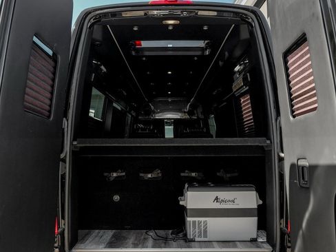 Used 2022 Mercedes-Benz Sprinter 3500 image 11