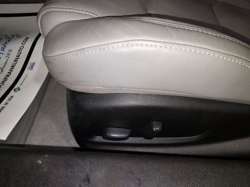 Used 2023 Chevrolet Camaro LT w/ Technology Package image 18