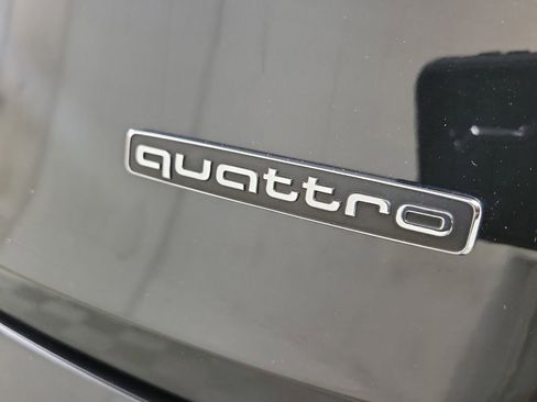Used 2025 Audi Q5 2.0T Premium AWD/4WD image 7