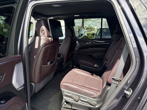 Certified 2024 Cadillac Escalade Sport Platinum w/ Heavy-Duty Trailer Package AWD/4WD image 14