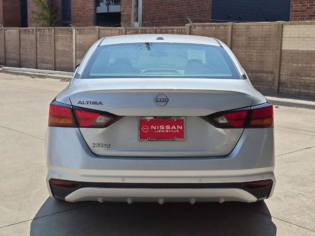 Certified 2025 Nissan Altima 2.5 SV FWD image 7
