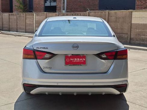 Certified 2025 Nissan Altima 2.5 SV FWD image 7