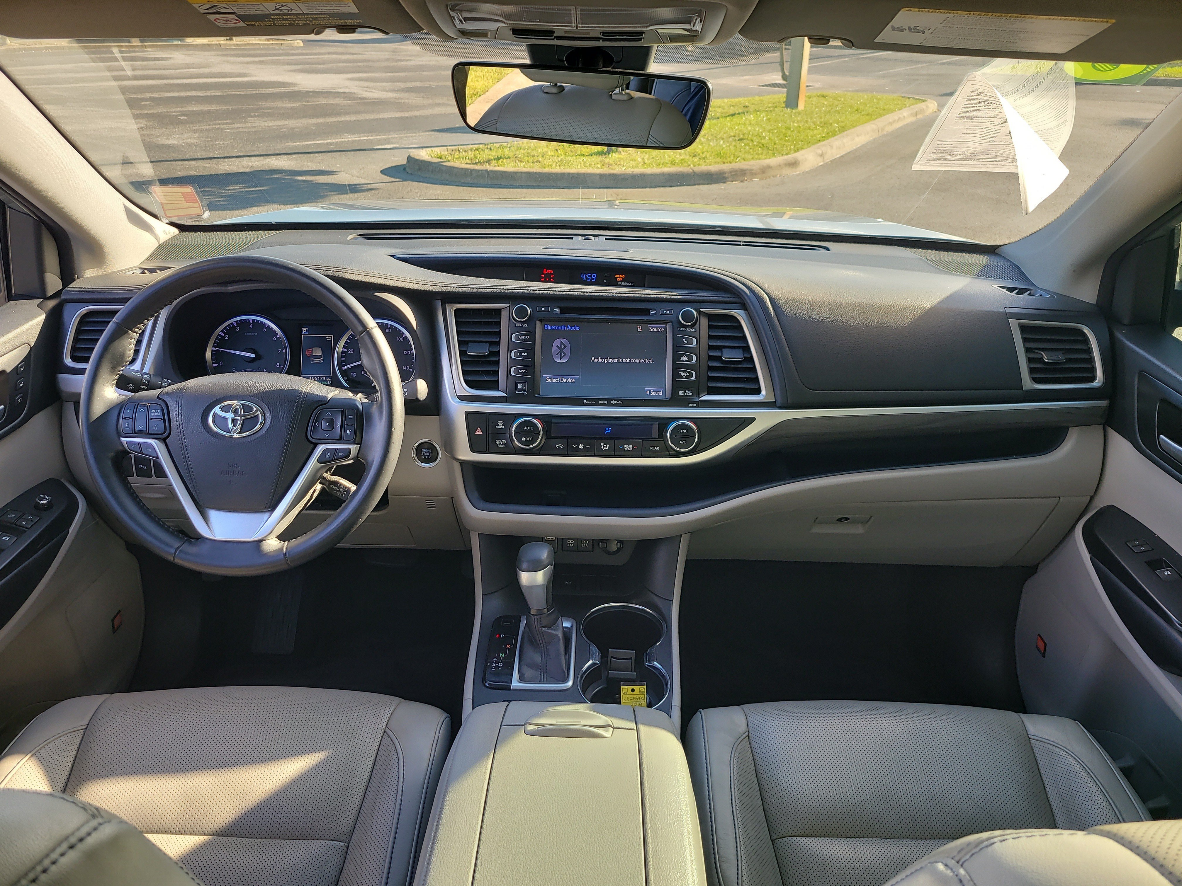 Used 2018 Toyota Highlander Limited FWD image 16