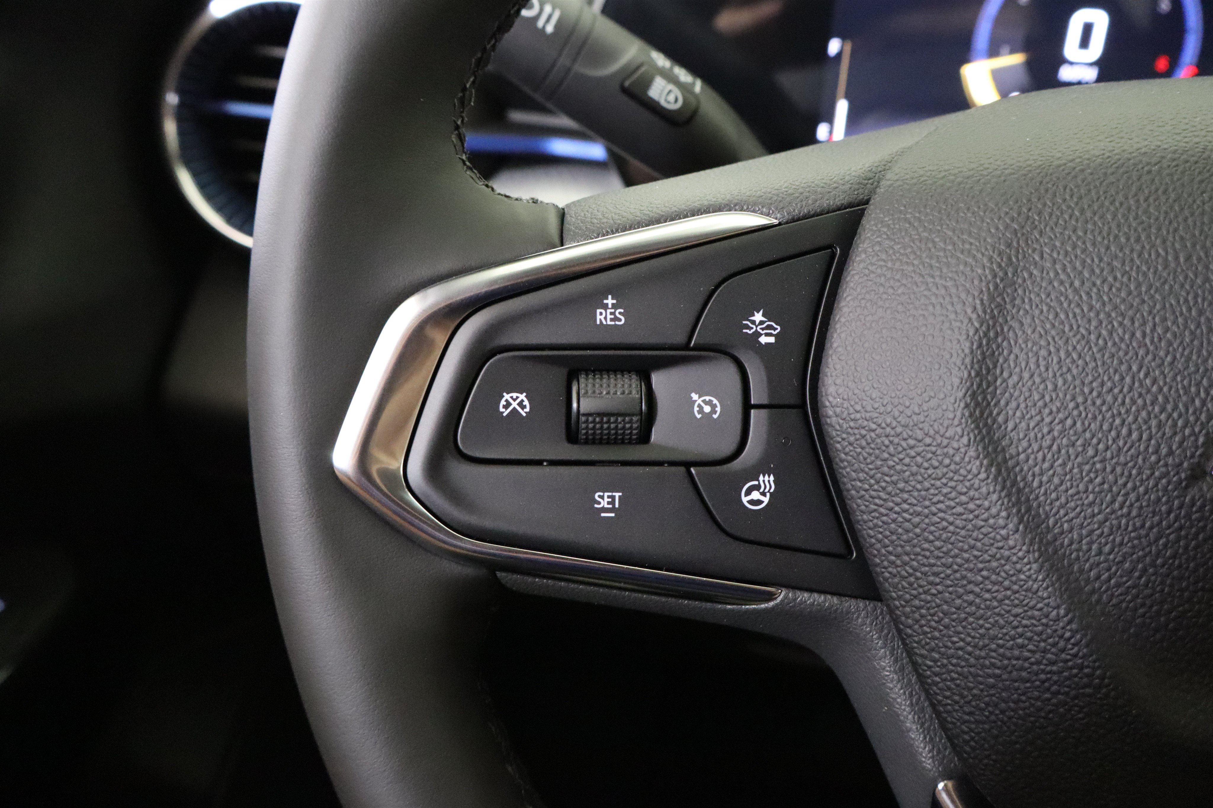 New 2026 Chevrolet Trax LT w/ Driver Confidence Package FWD image 30