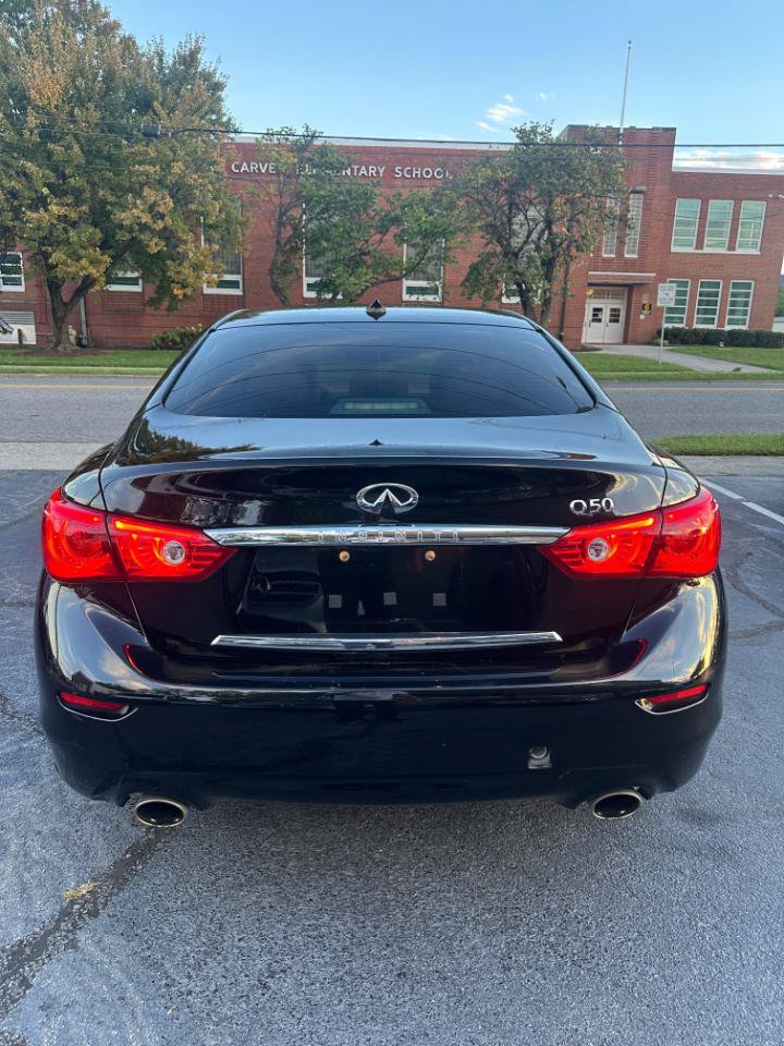 Used 2015 INFINITI Q50 Premium w/ Navigation Package RWD image 4