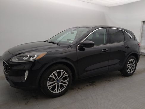 Used 2022 Ford Escape SEL image 2
