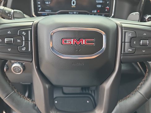 Certified 2025 GMC Sierra 1500 AT4 w/ Technology Package AWD/4WD image 24