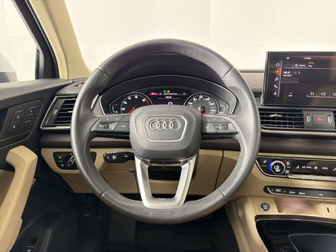 Used 2024 Audi Q5 2.0T Premium w/ Convenience Package AWD/4WD image 16
