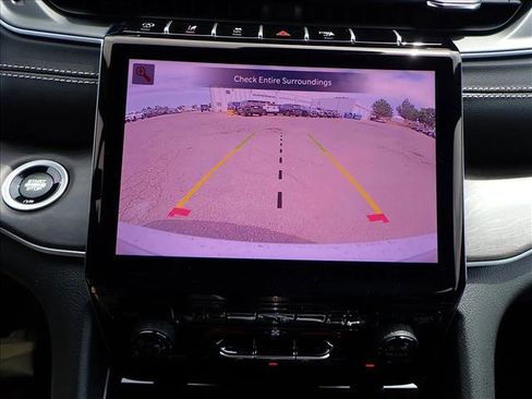 New 2025 Jeep Grand Cherokee L Limited w/ Black Appearance Package image 19