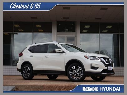 Used 2019 Nissan Rogue SV w/ Sun & Sound Touring Package