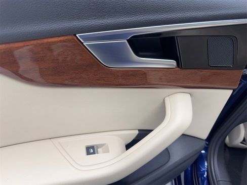 Used 2022 Audi A4 2.0T Premium w/ Convenience Package image 38