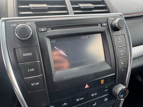 Used 2017 Toyota Camry SE FWD image 24