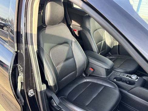 Used 2020 Ford Escape SEL image 23