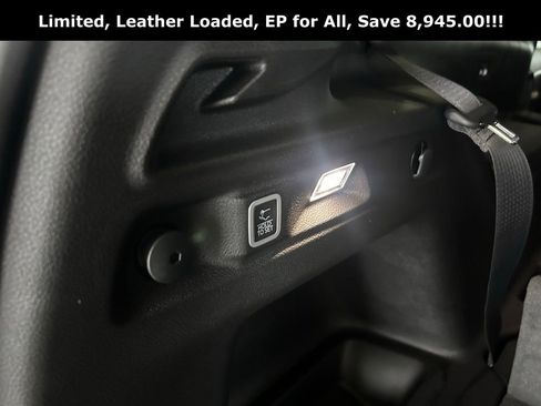 New 2025 Jeep Grand Cherokee L Limited w/ Luxury Tech Group II RWD image 16