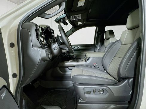 New 2026 Chevrolet Silverado 1500 ZR2 AWD/4WD image 12