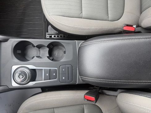Used 2022 Ford Escape S AWD/4WD image 30