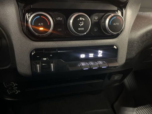 Used 2024 RAM 2500 Tradesman w/ Chrome Appearance Group image 22