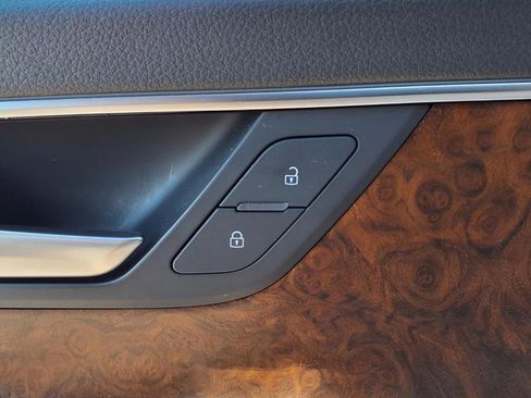 Used 2023 Audi A6 Premium Plus w/ Premium Plus Package image 11