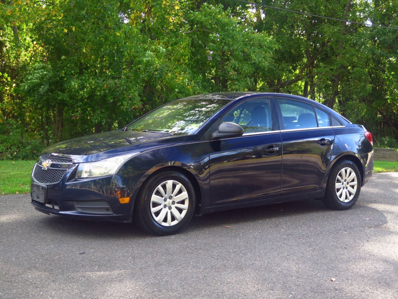 Used 2011 Chevrolet Cruze LS w/ Connectivity Package FWD image 1