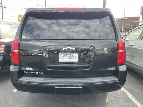 Used 2020 Chevrolet Suburban LT image 5