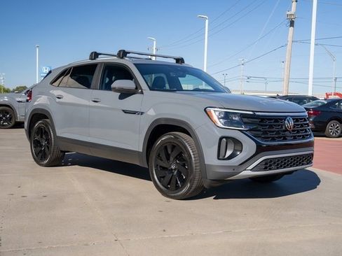 New 2026 Volkswagen Atlas Cross Sport SE image 8