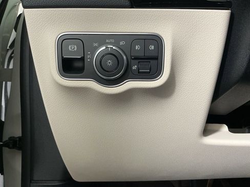 Used 2024 Mercedes-Benz GLA 250 4MATIC image 19