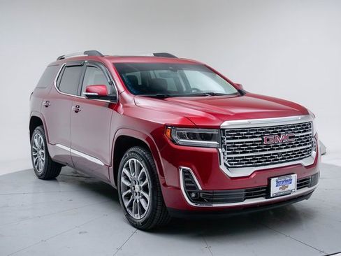 Used 2023 GMC Acadia Denali w/ Denali Technology Package image 9