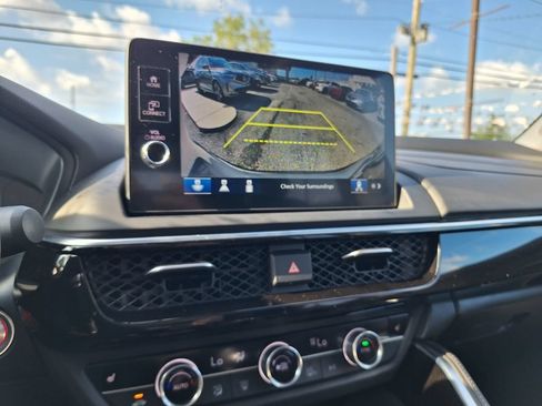 Certified 2025 Acura ADX AWD image 18