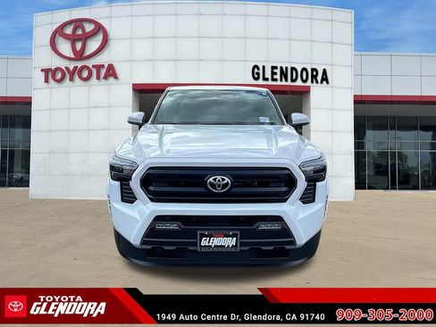 New 2026 Toyota Tacoma SR5 RWD image 8